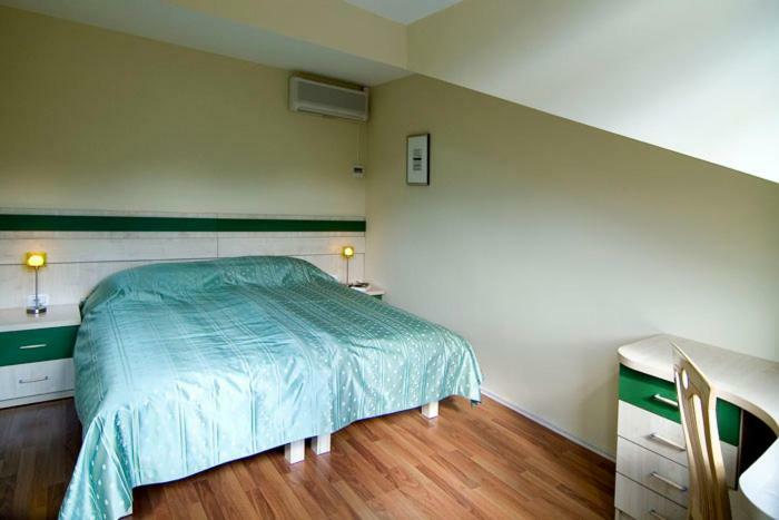 Hisa Posebne Sorte Kodreti Extérieur photo