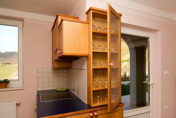 Hisa Posebne Sorte Kodreti Extérieur photo